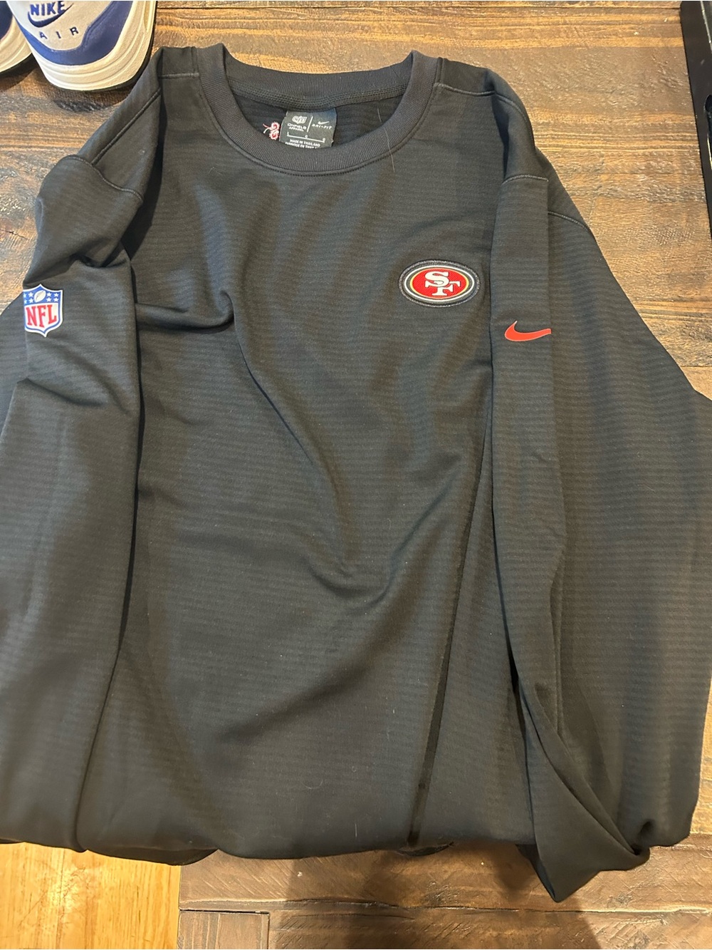 On Field NFL San Francisco 49ers Black Long-Sleeve Sweatshirt with Red Accents L